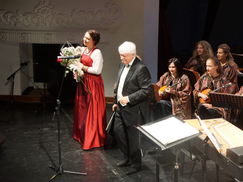 Главный народный оркестр России выступил на сцене   Приморской краевой филармонии.